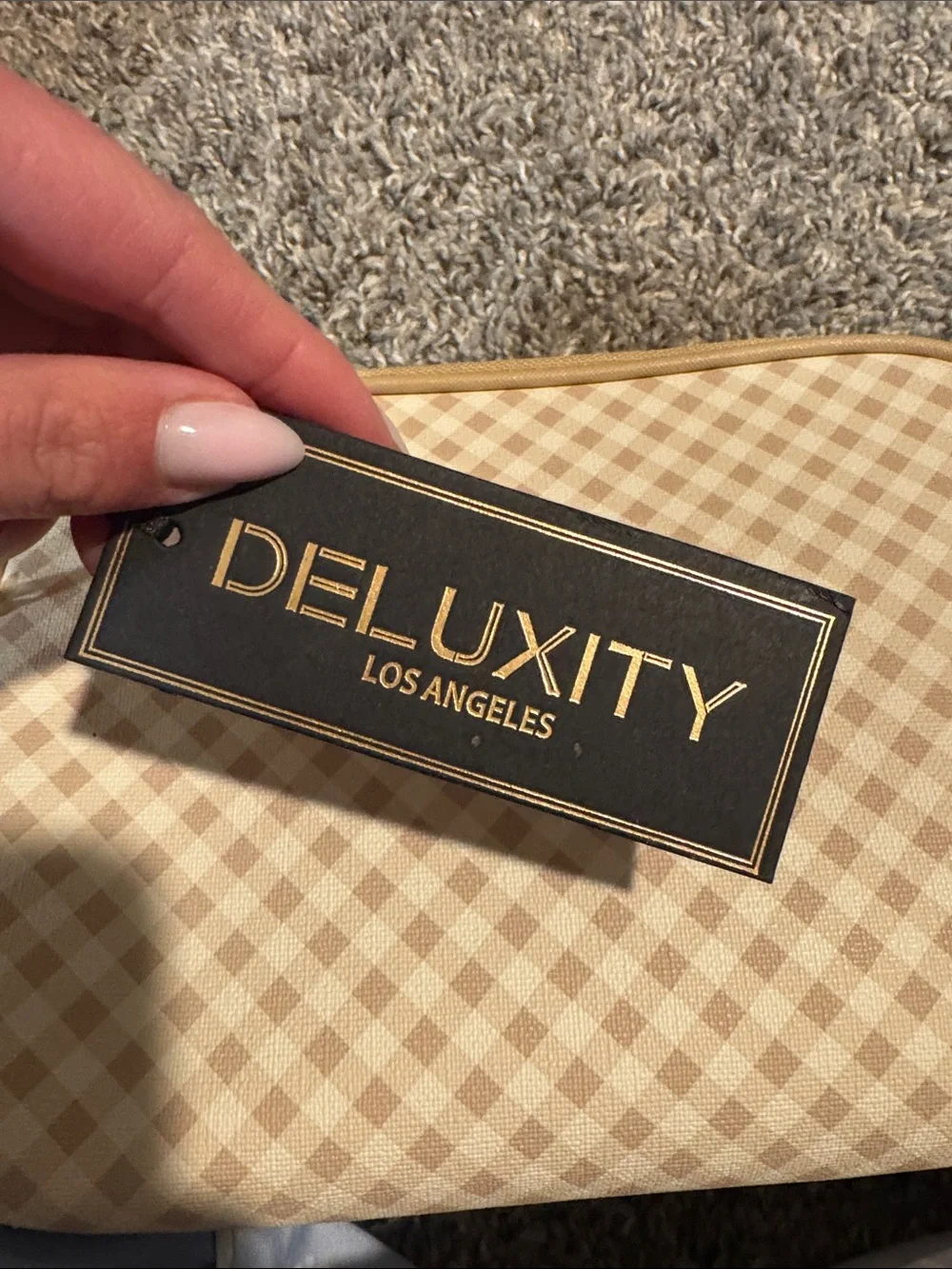 NWT Deluxity Beige Check Cosmetic Bag